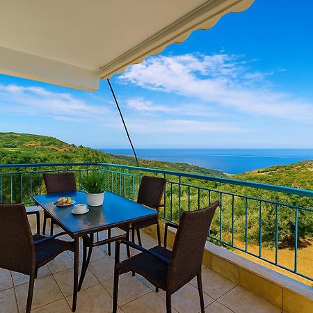 Breathtaking Sea View, Close To The Beach Каламата Экстерьер фото