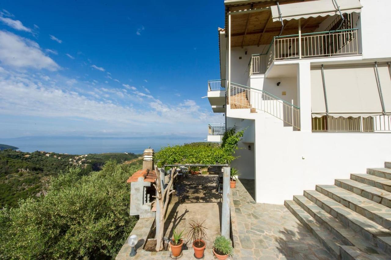 Breathtaking Sea View, Close To The Beach Каламата Экстерьер фото
